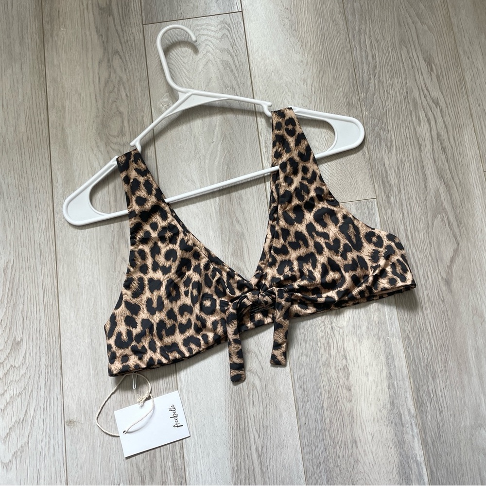 Freebella Bikini Top animal print (NWT) twist tie leopard womens Brown (large)